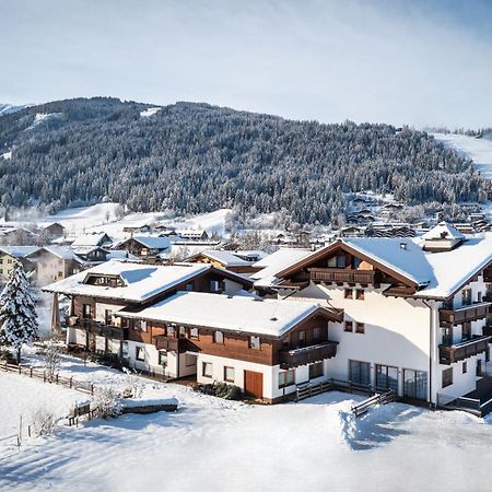 Hotel Bergzeit By Seven Flachau Exterior foto