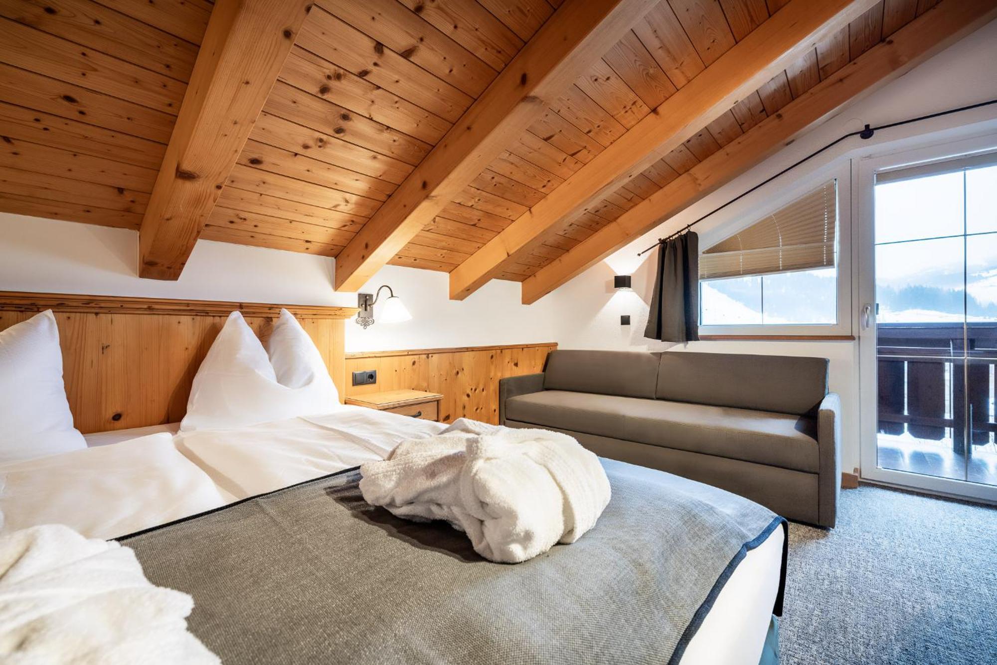 Hotel Bergzeit By Seven Flachau Habitación foto